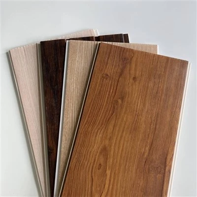 Les planches de plafond PVC peuvent-elles être installées dans un projet DIY?