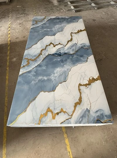La feuille de marbre en PVC peut-elle être utilisée dans un centre de données ?