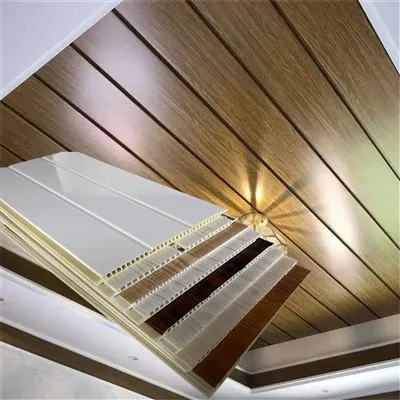 Panneaux de plafond en PVC en bois