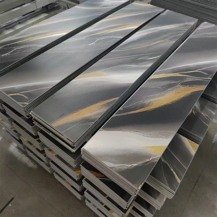Planchers de planche de clic spc
